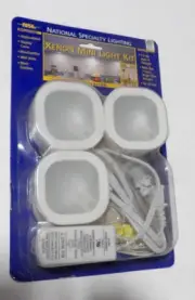 NSL XML-3-L PUCK LIGHT KIT (3) PUCKS PER KIT W/TRANSFORMER, NEW