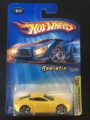 2005 Hot Wheels First Editions Realistix Aston Martin V8 Vantage 11/20 (B2)