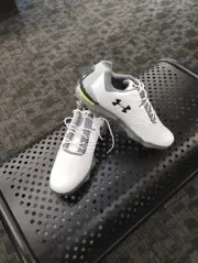 Under Armour Men's Match Play Golf Shoes 3019893-101 White Size 10.5 NEW