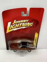Johnny Lightning 1970 Dodge Challenger R/T Brown