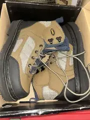 CABELA'S WOMENS' WADING/FISHING BOOTS FELT SIZE 9 New
