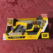 CAT Power Switch Excavator NEW IN BOX! With Buildable Dirt