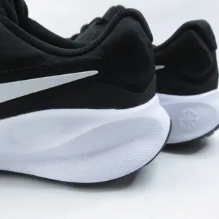 NIKE FB2207001 男慢跑鞋 Revolution 7 黑x白 大尺碼【iSport愛運動】