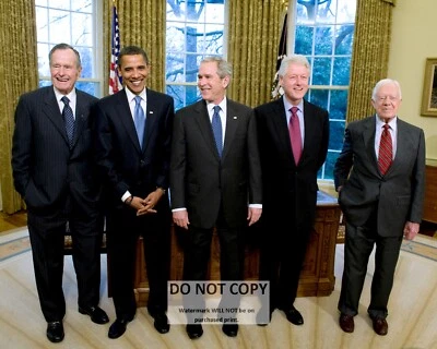 GEORGE W. BUSH WITH BARACK OBAMA AND FORMER PRESIDENTS - 8X10 PHOTO (WW015)