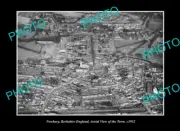 OLD POSTCARD SIZE PHOTO NEWBURY BERKSHIRE ENGLAND AERIAL VIEW OF THE TOWN 1952