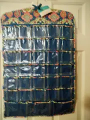 RAYMOND WAITES HANGING JEWELRY ORGANIZER QUILTED 66 CLEAR POCKETS ~ NWT