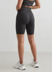 [aim'n] Shadow Grey Ribbed Seamless Biker Shorts