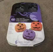 Wilton Mini Cake Pan Makes 6 Jack O Lantern Cakes