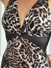 MIRACLESUIT Twist of Fate 1 PC V Neck Mesh Cut Out Leopard Swimsuit Sz 16 NWT