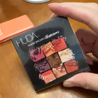 在飛比找蝦皮購物優惠-（二手出清）huda beauty warm brown眼影