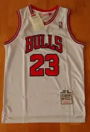 Basketball Jersey Michael Jordan White Chicago Bulls #23, Size M