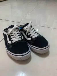 在飛比找Yahoo!奇摩拍賣優惠-Vans 穆勒鞋