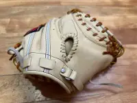 在飛比找Yahoo!奇摩拍賣優惠-[黑瑞賣手套] Rawlings 日規 Heart of t