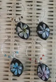 Wine Glass Charms Markers Identify Tags Stemware Dark Blue Glass Flower/Beads 4