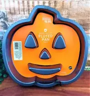 Wilton Halloween Jack O Lantern Pumpkin Fluted Cake Pan Jelly Mold Non Stick NOS