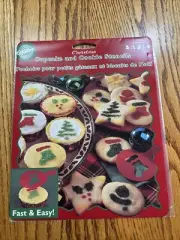 NOS NIP 2000 Wilton Christmas Cupcake and Cookie Stencils Tree Star Stocking NEW