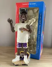 SHAQUILLE SHAQ O’NEAL Los Angeles Lakers 3 PEAT Champs Trophy 10” Bobblehead NIB