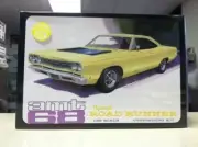 AMT 849 1968 Plymouth Road Runner model kit