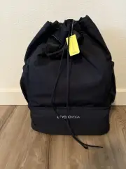 NEW Black Drawstring BEYOND YOGA Black Convertible Gym Bag Backpack NWT