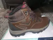New Women’s Magellan Outdoors HARPER II Hiking Boots Waterproof Leather Size 11