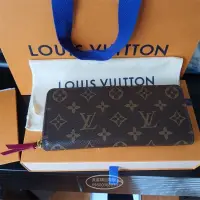 在飛比找蝦皮購物優惠-二手精品 LV M60742 經典Monogram拉鍊長夾(