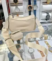 Michael Kors Jet Set MD Logo Crossbody Bag w/ Apple AirPods Pro Case(Light Sand)