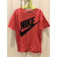 在飛比找蝦皮購物優惠-Nike 女童 桃紅色nike勾勾字母T恤 短袖上衣 尺寸：