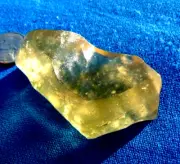 Libyan Desert Glass Meteorite Tektite specimen( 400 crt)Stand alone Display Gem