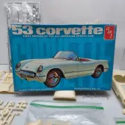 AMT 53 Chevy Corvette 1:25 Scale Model Kit L1039