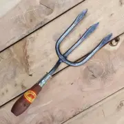 Red Pig Garden Tools - American Style Hand Digging Fork