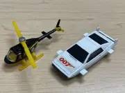 Vintage CORGI JUNIORS 2529 James Bond 007 Lotus Esprit Stromberg Helicopter Pack