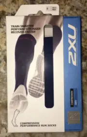 2XU Compression Performance Run Running Socks Navy Blue Red NEW Mens Sz XS 4.5-7
