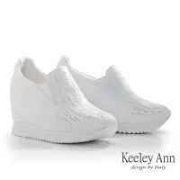 在飛比找momo購物網優惠-【Keeley Ann】沖孔水鑽內增高休閒鞋(銀色42682