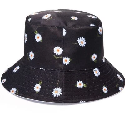 Alice & Olivia Daisy Reversible Bucket Hat New with Tags