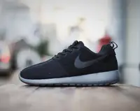 在飛比找旋轉拍賣優惠-【專櫃代購】現貨 WMNS NIKE ROSHERUN WI