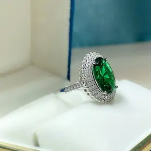 橢圓形綠寶石包碎鉆祖母綠戒指女純銀10克拉精工微鑲嵌