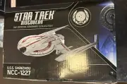 Star Trek Eaglemoss USS Shenzhou NCC-1227 plus magazine