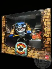 DEFLECTOR DC® Street Sharks Ripster A Shark Among Us Figure DISPLAY CASE