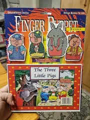 Three Little Pigs Finger Puppet Book