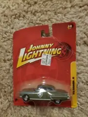 2010 Johnny Lightning 1950 Oldsmobile 88 Army