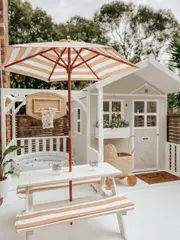 Picnic Table - Umbrella & Cushions