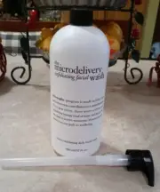 NEW, SEALED PHILOSOPHY MICRODELIVERY EXFOLIATING DAILY FACIAL WASH 32oz