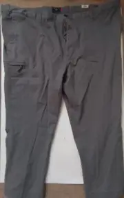 Dockers Men's Flexible Waistband Go-To Cargo Pants Size 54x30 Gray
