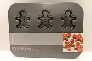 Crate & Barrel Mini Cake Pan Gingerbread Boy or Girl 6 Cavity Non-stick NEW