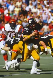 Quarterback Terry Bradshaw Of The Pittsburgh Steelers 1980 NFL Photo 18