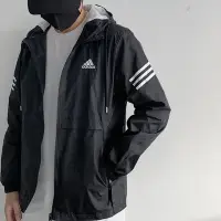 在飛比找Yahoo奇摩拍賣-7-11運費0元優惠優惠-Adidas 阿迪達斯 愛迪達連帽風衣 連帽外套 戶外運動服