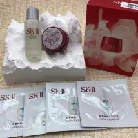 在飛比找蝦皮購物優惠-SKII  SK2 光蘊臻采煥亮精華體驗組 小燈泡0.7ml