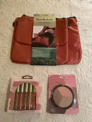 ELLEN TRACY Bronzer/Blush & Lip Gloss Collection Make-Up Purse/Travel Organizer
