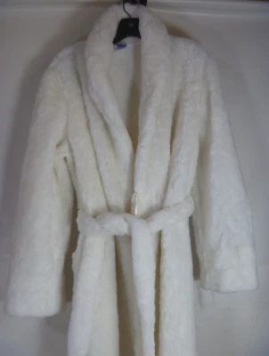 Appel Bathrobe Womens Size L Fluffy Robe Soft White Fleece Plush Warm Spa NEW