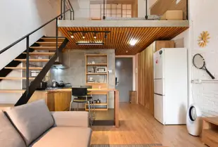 位於閔行區的1臥室公寓 - 60平方米帶1個獨立浴室Zemu Liangju - Solid wood loft/artistic home
